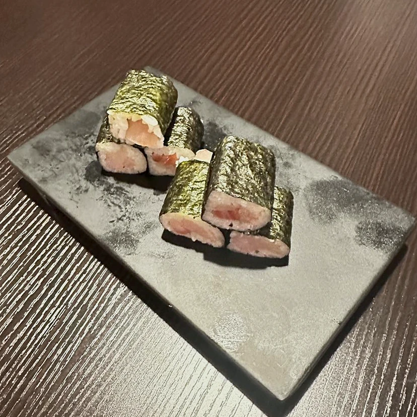 Yellowtail Roll